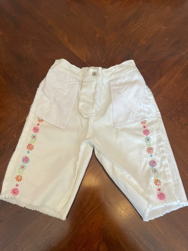 Pantalones Cortos Floral Bordados Niñas Blancos Talla 2T Borde Crudo Skechers Verano Boho Foto 3 de 4
