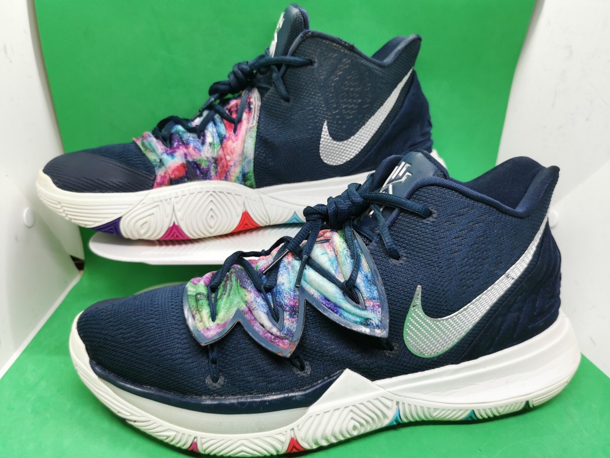 NIKE KYRIE Irving V's Men's Size 13 Galaxy Navy Blue Basketball