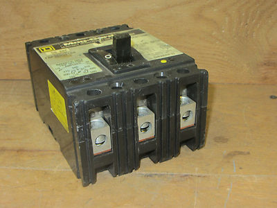 INTERRUTTORE TRANSFER 16A-63A 3p 50 Hz/60 Hz AC400V autofuso pratico