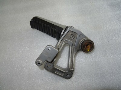 Kawasaki Gpz 600 R Zx 600 A Footrest Holder + Rear Right Footrest