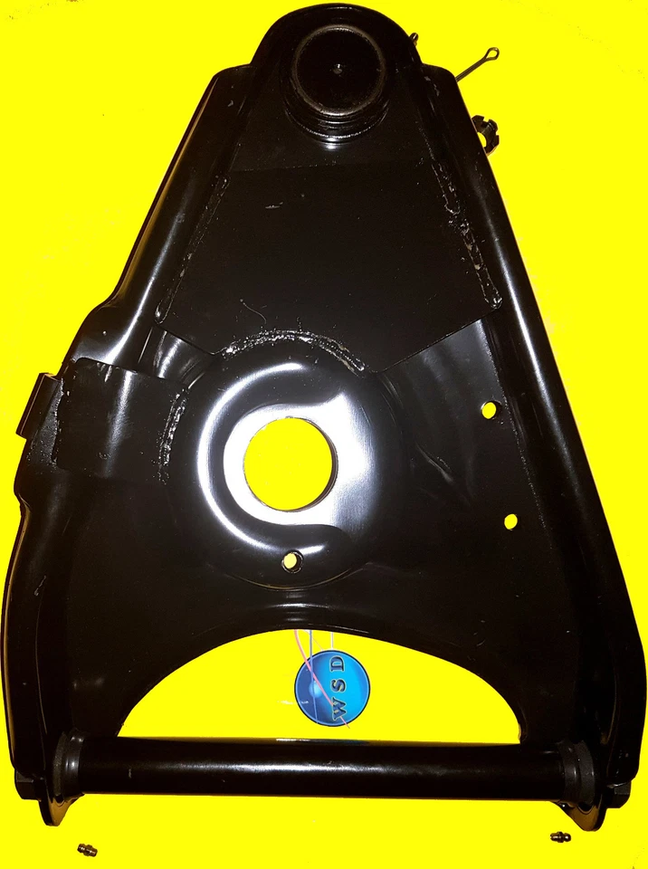 Lower Control Arm complete 1975 1978 GMC C25 PICKUP R/H 14026582R - Image 2 of 3