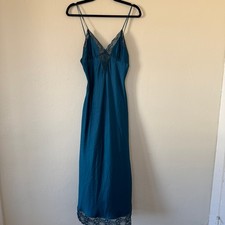 Jonquil by Diane Samandi Feminine Teal lace slip dress