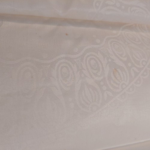 Vintage Liddell Irish Linen Damask Ivory Marguerite Tablecloth 72" x144" Read - Picture 10 of 17