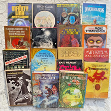 19 Sci Fi Books ~ Moore Sturgeon Silverberg ~...