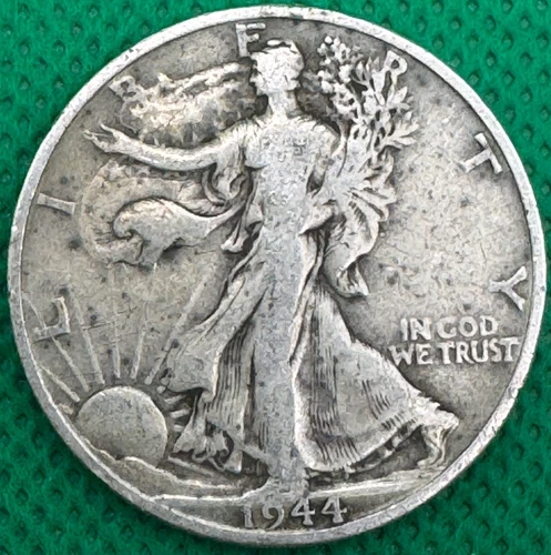 1944 D Walking Liberty Half Dollar 90% Silver (331a)
