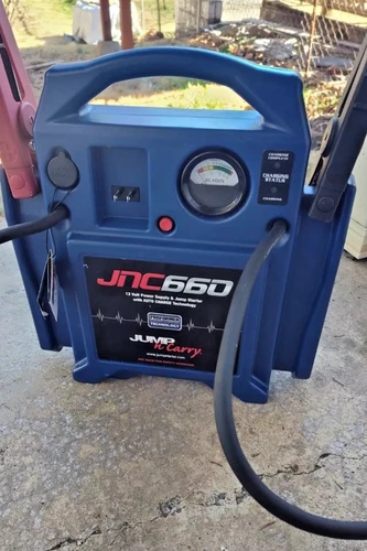 Jump-N-Carry JNC660 12-Volt Jump Starter FOR REPAIR AS IS