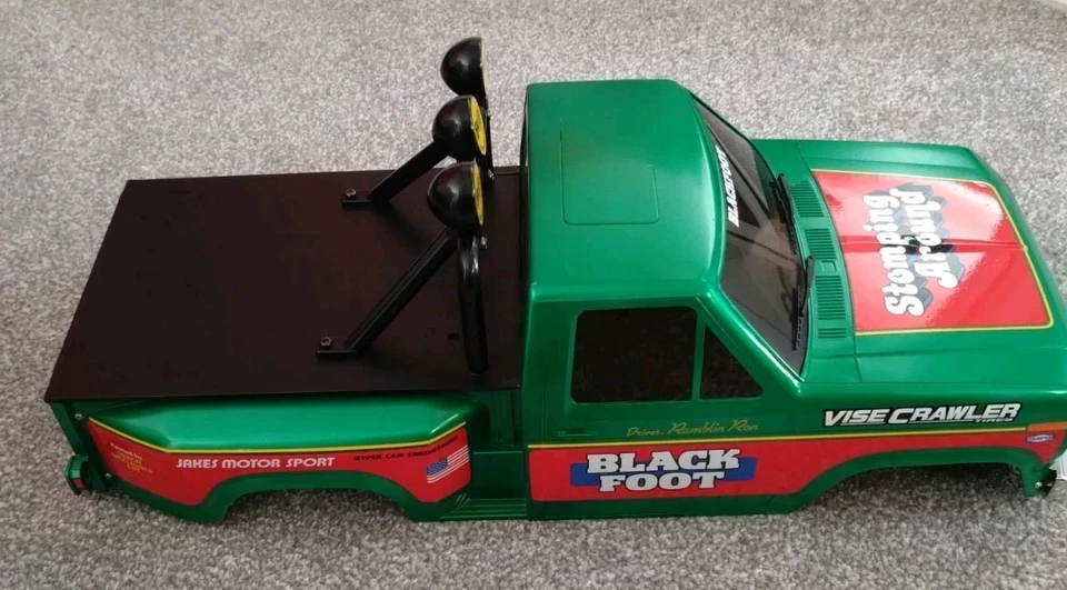 Carrocería Tamiya Blackfoot pintada nueva - Imagen 3 de 4