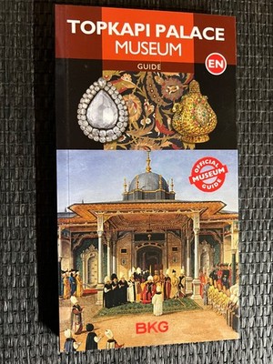 Topkapi Palace Museum Guide - Topkapi Sarayi Müzesi  |   672