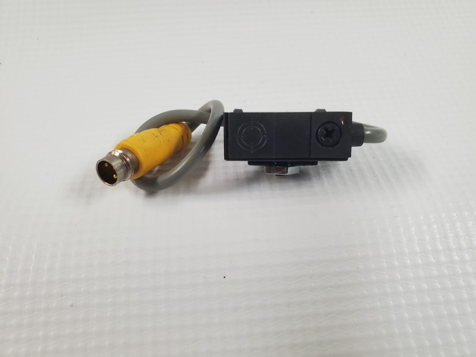 Parker 003-3438-04 H6L6 N.C. 4.75-30VDC, 100mA Cylinder Position Limit Reed