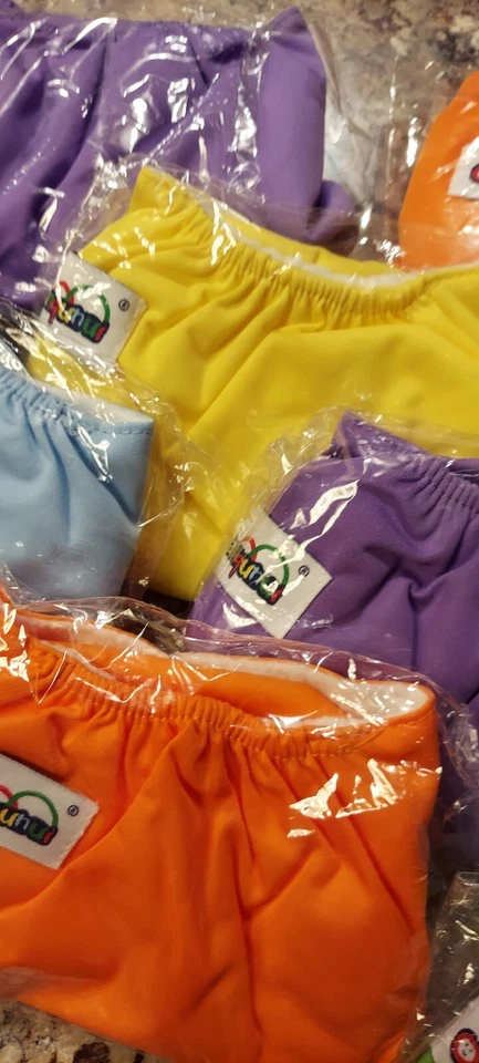 Qianqunui Adjustable Cloth Diapers/covers & Tote Multicolor NIP set of 10 GREAT! - Image 3 of 4