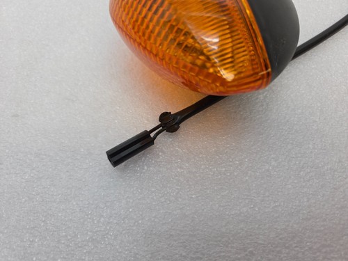 Yamaha Front Right Turn Signal Light Yamaha XSR900 18-21 Used - Picture 3 of 17