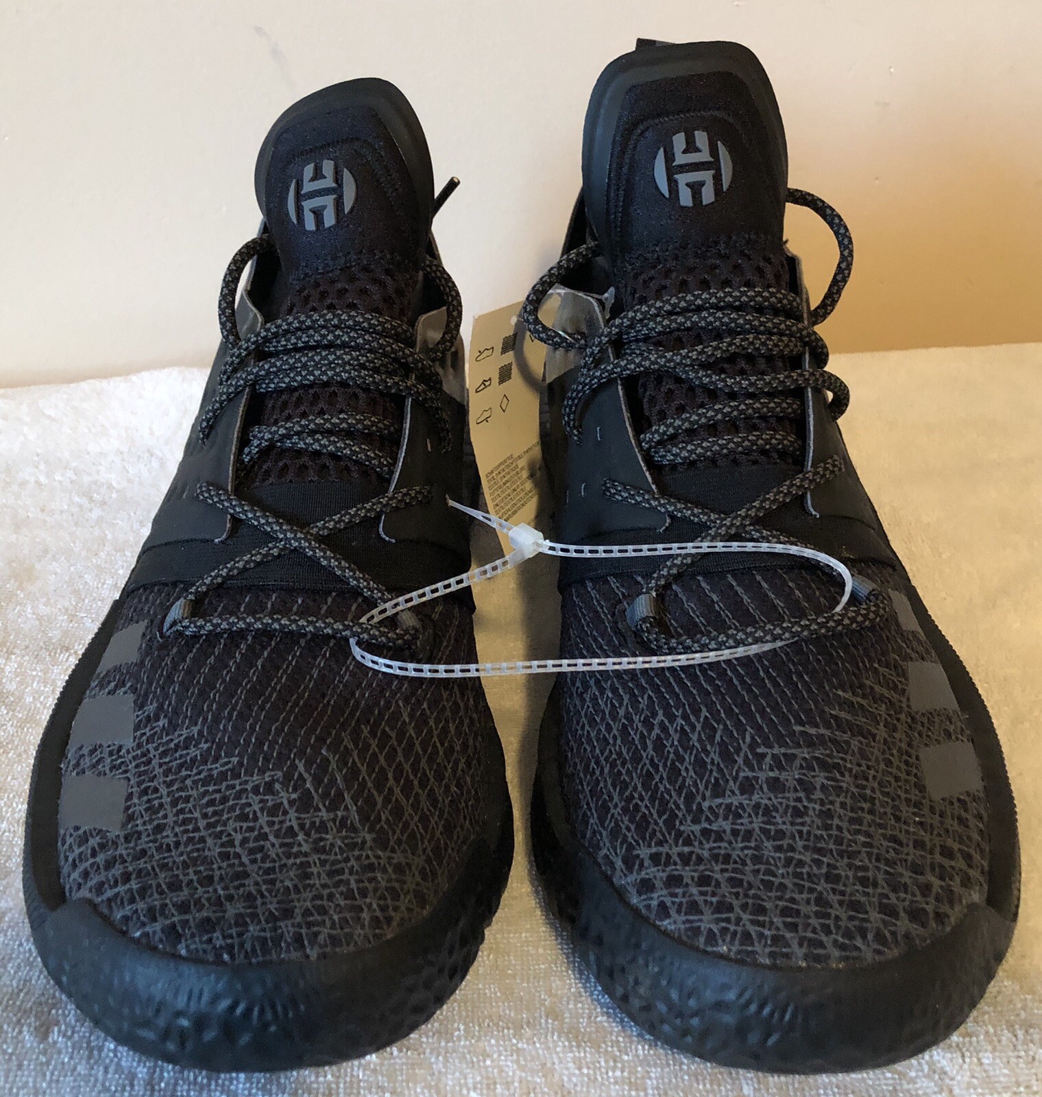Adidas Adidas Adidas Harden Vol 2 Nightmare Black Grey Basketball shoes sz 10.5 F34361 e54871 Adidas Adidas Adidas Harden Vol 2 Nightmare Black Grey Basketball shoes sz 10.5 F34361 e54871