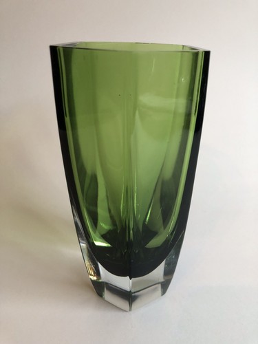 Green Crystal Vase - Picture 3 of 7
