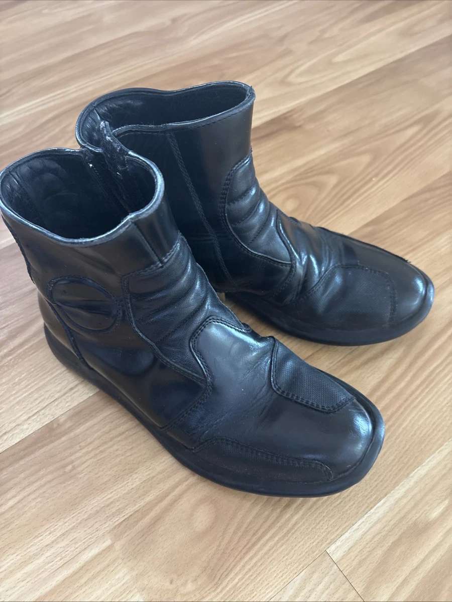 Preços baixos em Botas masculinas Emporio Armani de couro
