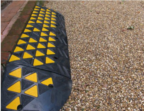 200mm Rubber Kerb Ramp Kit - Heavy Duty Ramp for Cars Container Shed Garage HGV - Picture 6 of 12