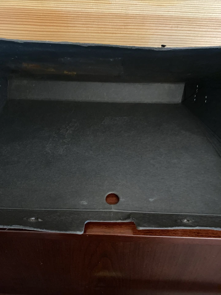 Chevrolet C10 1972 camioneta guantera forro sin aire acondicionado OEM Foto 4 de 4