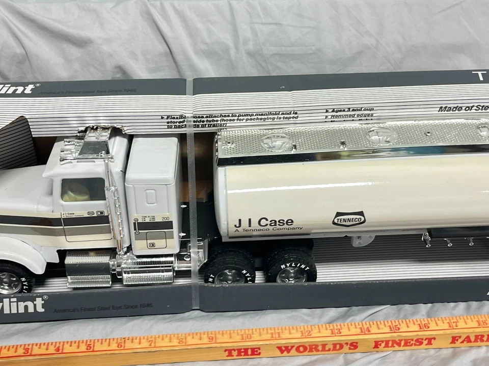 NYLINT JI CASE IH Lubricants Trans Tanker Semi Truck Pressed Steel NIB RARE! - Image 4 of 4