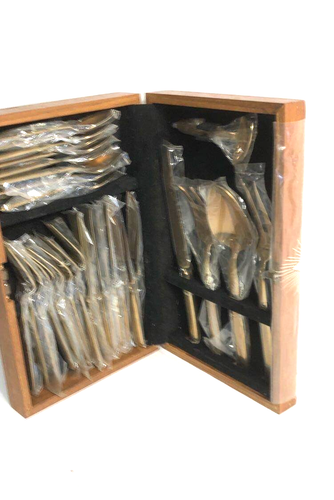 VU Solid Nickel Bronze Thai Bronzeware Flatware 29 Piece 8 Place Setting & Case