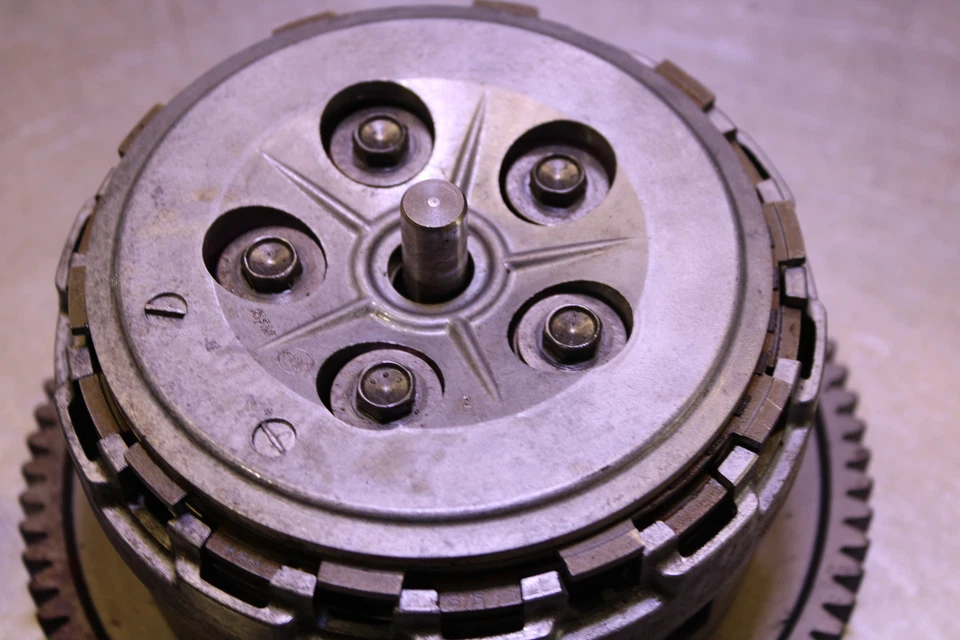 04-05 Suzuki GSXR 600 GSXR600 Clutch Basket Hub Foto 2 de 4