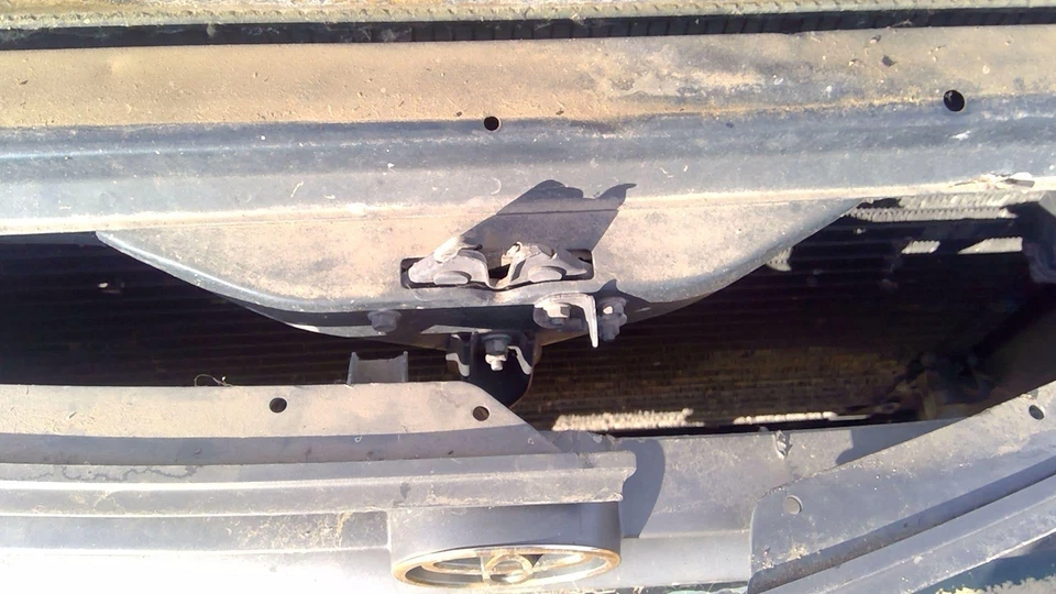 Toyota Camry 1992 1993 1994 1995 1996 conjunto de pestillo de capó con soporte OEM Foto 2 de 4