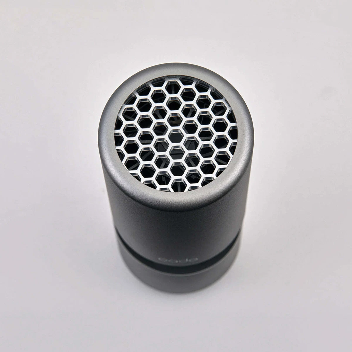 cado LEAF Portable Silver MP-C30-SL Air Purifier With LED Table