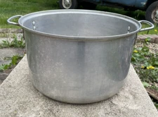 Vintage Large Enterprise Quality Cookware Aluminum Stock Pot, 13 1/2"x7 3/4"