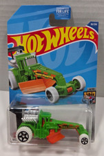 2022 Hot Wheels #30 HW Metro 4/10 STREET CLEAVER Green w/WhiteWhlsBlackORUT5-5Sp