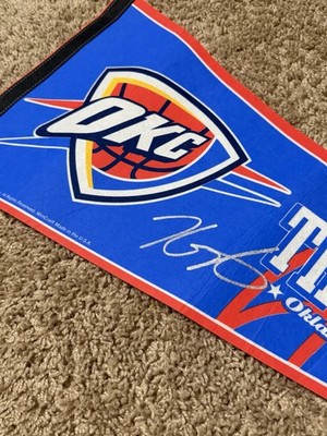 Autographed Kevin  Durant Oklahoma City Thunder NBA Pennant w/PAAS COA sticker