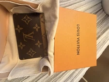 Authentic Louis Vuitton Reverse Monogram Card Holder M69161 New