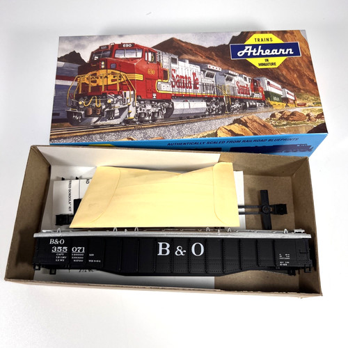 Góndola cubierta Athearn HO 50' Baltimore y Ohio 355071 de colección - Kit con caja 01662 | Condition: Used