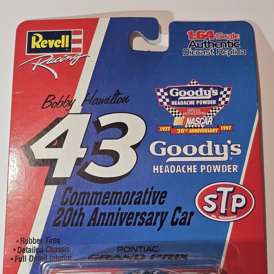 Lote de dos Revell 1997 Bobby Hamilton #43 Goody's Pontiac 1/64 NASCAR diecast Foto 3 de 4