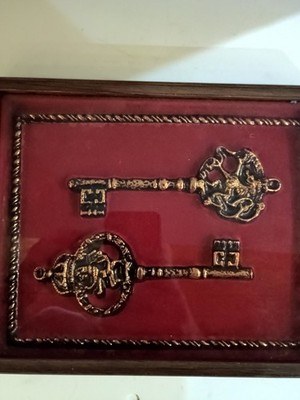 Vintage Framed Skeleton Keys 10x8 Black & Gold With Red Background Decorative 
