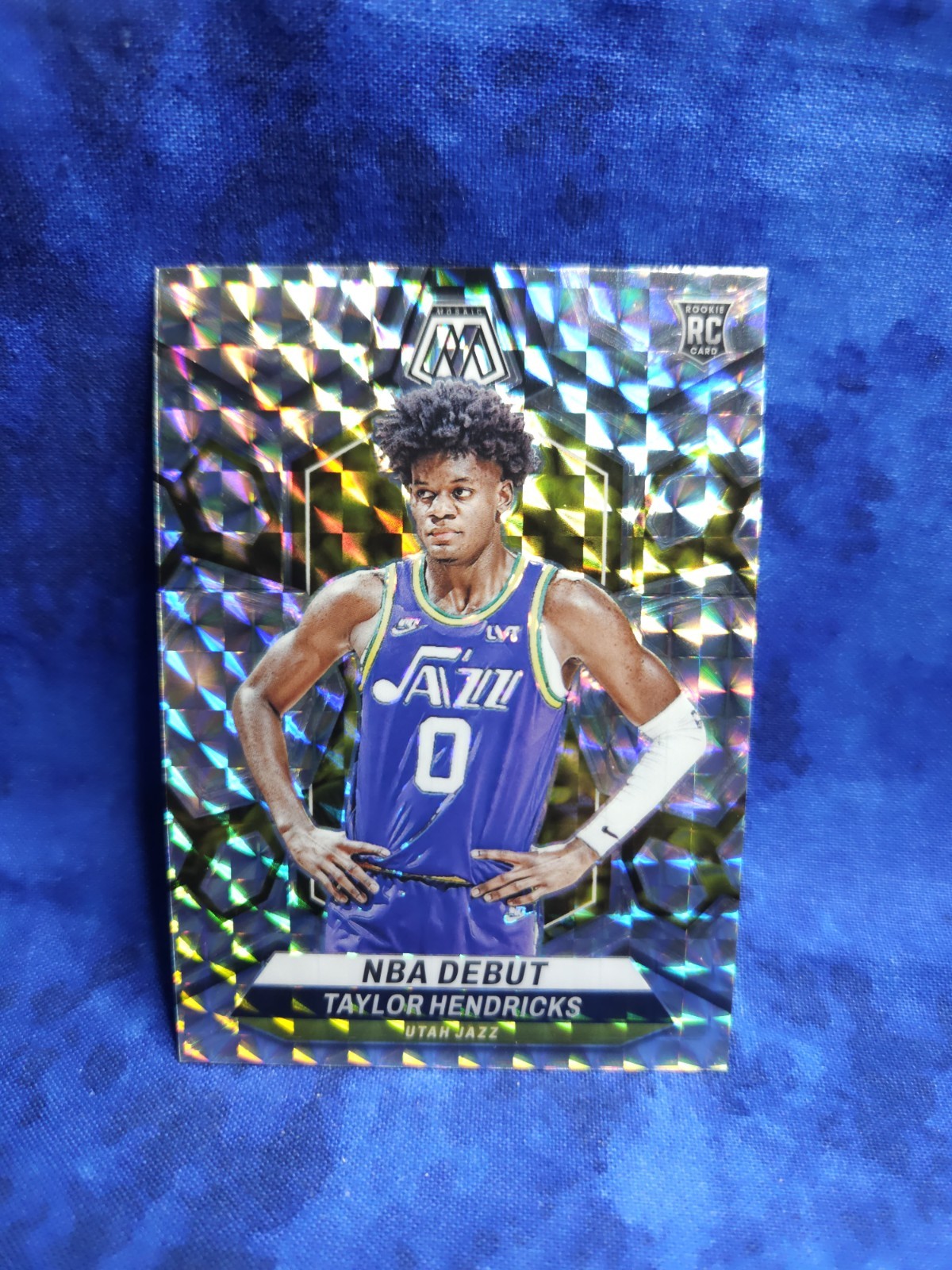2023-24 Panini Mosaic - NBA Debut Taylor Hendricks #261 Mosaic Prizm (RC)