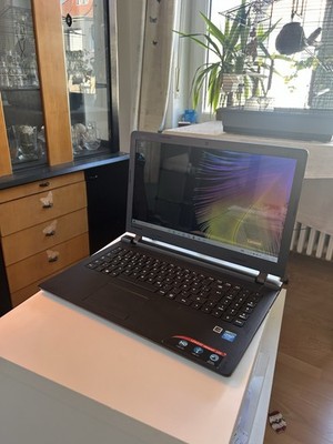 Lenovo Ideapad 100 Notebook 15,6  Laptop Intel Celeron 4GB RAM 500 GB Speicher