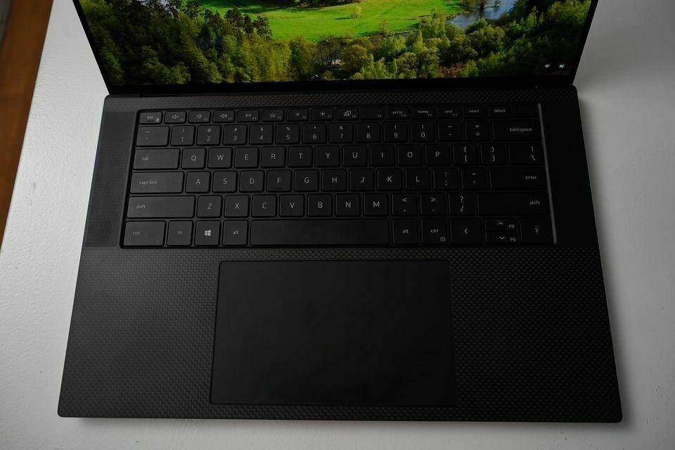 Windowsノート本体 Dell XPS 9500 i9/32GB/1TB/GTX 1650Ti Dell XPS 15 9500 i9-10885H 1TB SSD 32GB Memory 1650 TI WIN10 PRO