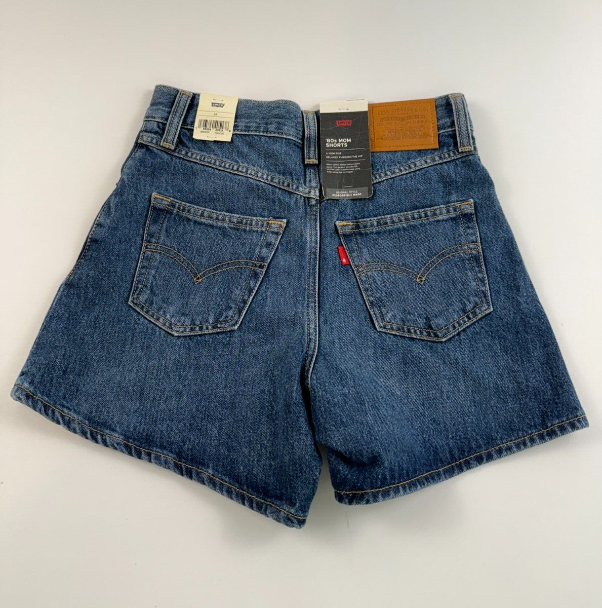 imo otaka　リーバイス　38 Levi's Premium Women 80s Mom High Rise Zip Fly Jeans Short Size 24
