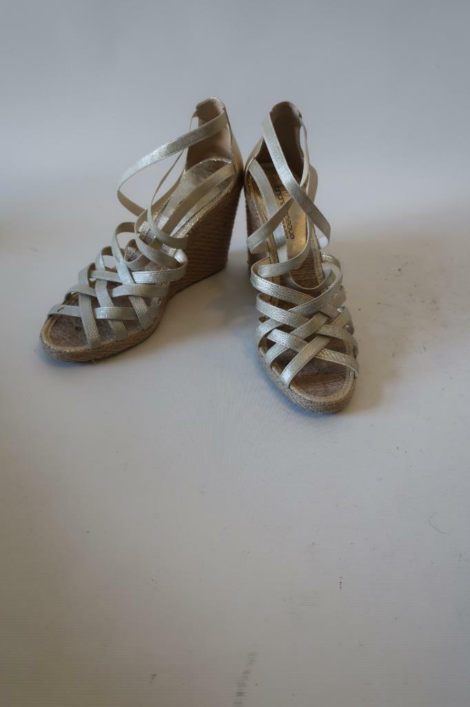 WOMENS ANDRE ASSOUS METALLIC GOLD STRAPPY ESPADRILLE WEDGE  display picture 1