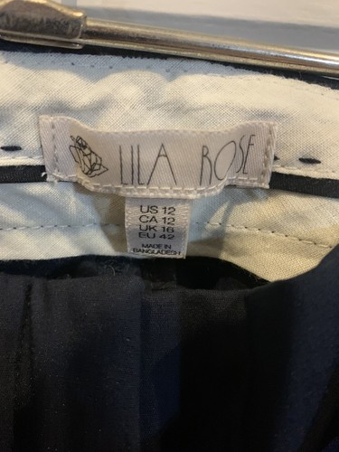Lila Rose Shorts Size 12 Navy With Tan Belt - Picture 2 of 3