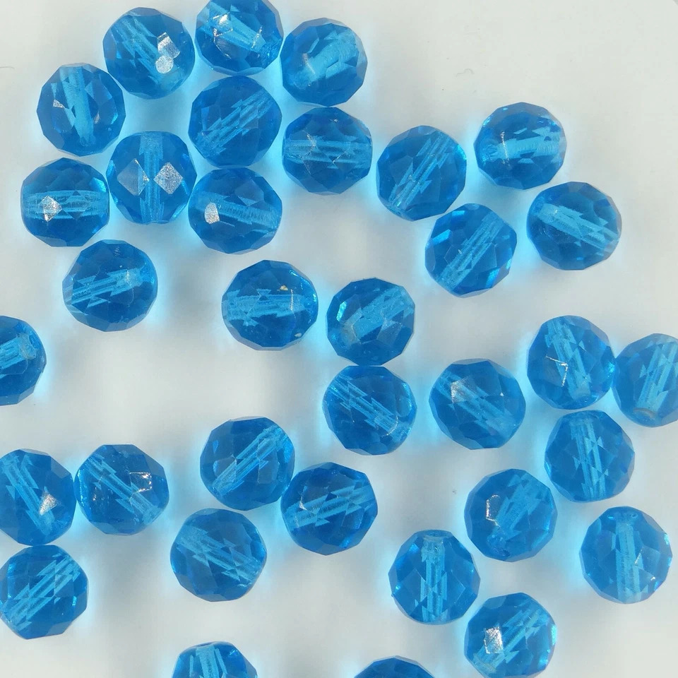 F150 ***20 perles rondes verre de Bohême FACETTES 10mm AQUAMARINE
