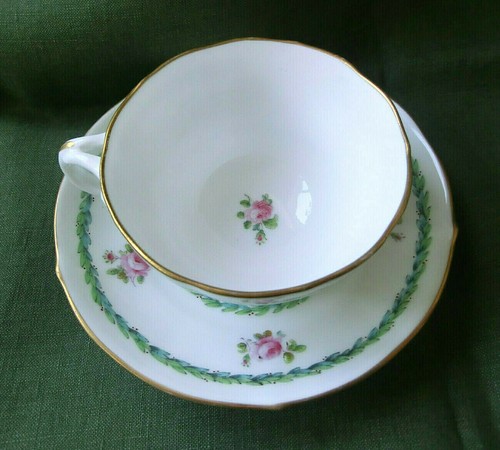 VICTORIAN WAISTED TEA CUP & SAUCER PINK ROSES LOOPED HANDLE HAND PAINTED MINTON - Picture 2 of 12