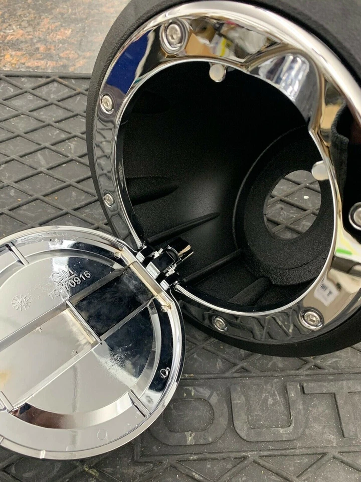 2006-2010 HUMMER H3 GAS FUEL TANK CAP DOOR CHROME NEW GM IN BOX 19170915 - Image 2 of 4