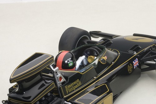 Lotus 72E 1973 #1 Emerson Fittipaldi w/Driver Figure 1/18 Model Car AUTOart NIB - Picture 11 of 15