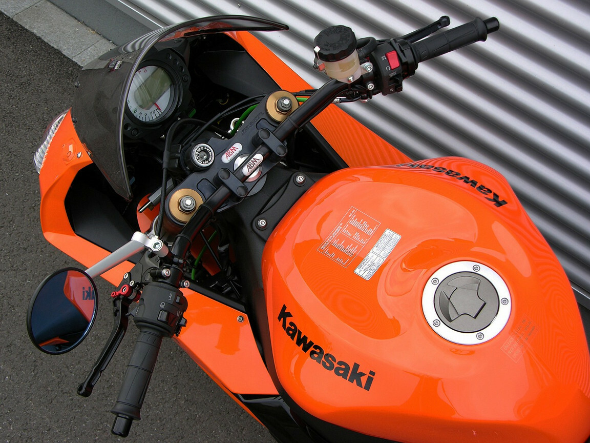 ABM Superbike Booster Top Yoke Kawasaki ZX-10 R (ZXT00E ABM Superbike Booster Top Yoke Kawasaki ZX-10 R (ZXT00E