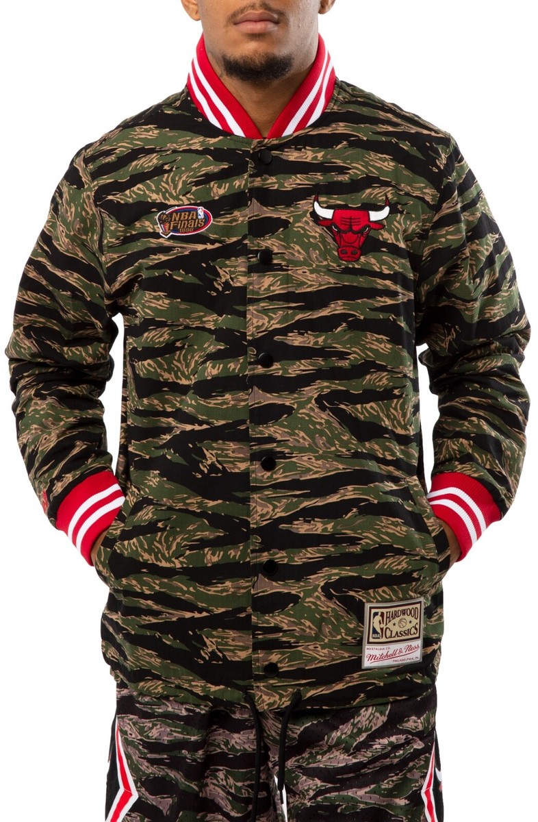 Jaqueta Chicago Bulls Camuflada Jaqueta Corta Vento New Era
