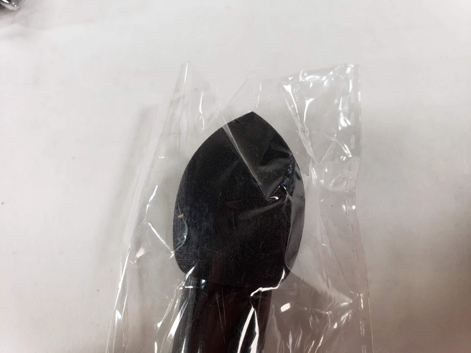 Lote de 8 pinceles esponja belleza maquillaje facial profesional Loreal Paris Foto 3 de 4