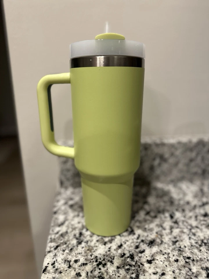 Stanley Quencher H2.0 FlowState Tumbler 40 oz - Citron Green - Image 4 of 4