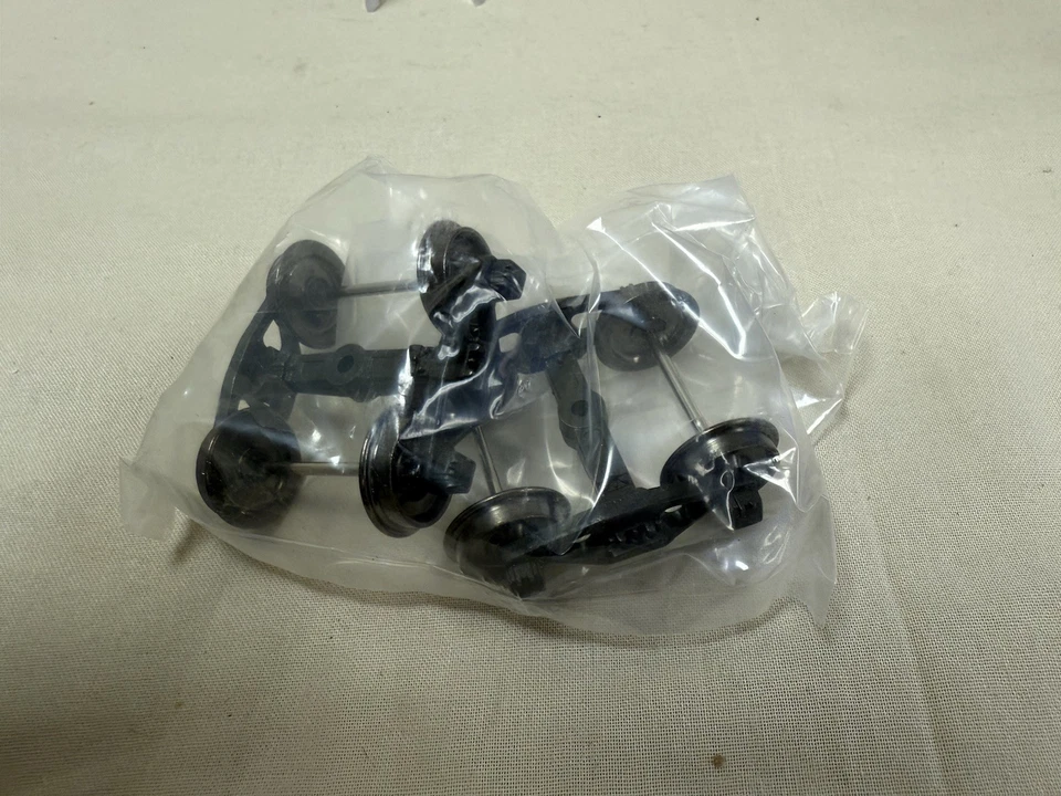 Weaver Train Parts - O - 2-Rail Bettendorf Freight Diecast Trucks - P713 - Imagem 4 de 4