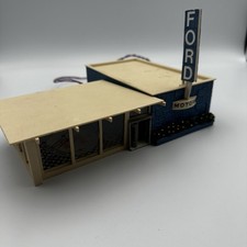 Plasticville Ho Scale Ford Motors Dealership - Read Description