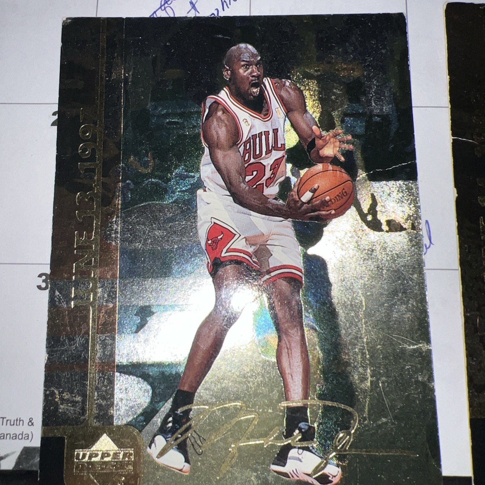 1998-99Upper Deck Michael Jordan Gatorade #MJ3 Michael Jordan OVERSIZED 3 cards