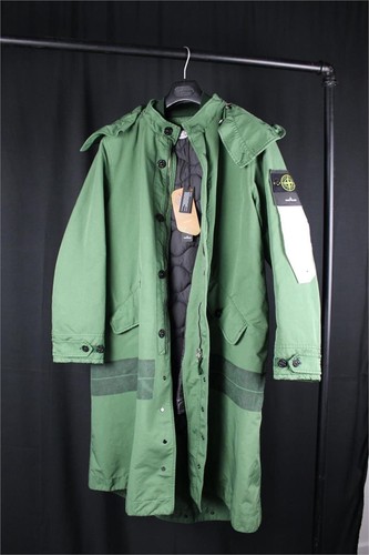 Stone Island Military Green Laser Printed Tench Coats, Medium, Tags Attached - Afbeelding 2 van 2